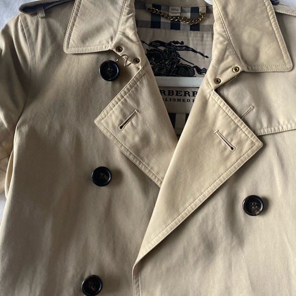 Burberry Kensington Trench Size US4 - Picture 14 of 14
